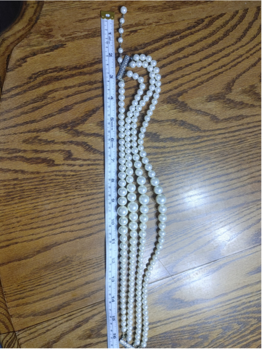 Vintage Women's Unbranded White Faux Pearl 4 Strand Statement Necklace - Picture 13 of 13
